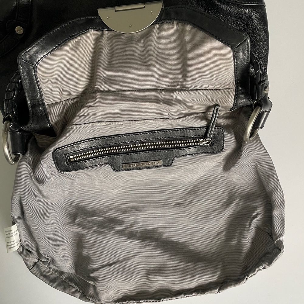 Elliott Lucca Leather Shoulder Bag - Picture 8 of 15